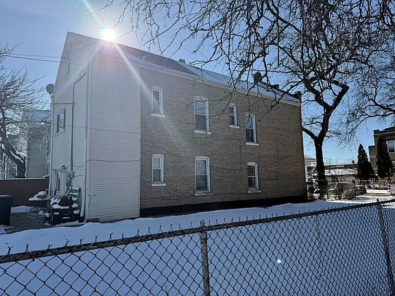 4th image of 3003 S Kenneth Ave