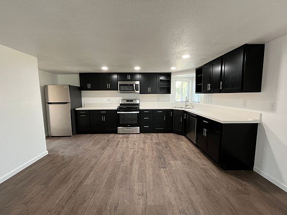 3rd image of 70 E Yates Ave #B
