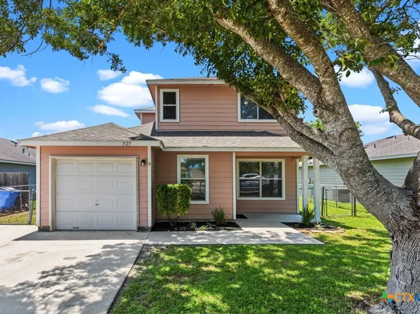 527 Roosevelt Dr, Seguin, TX 78155