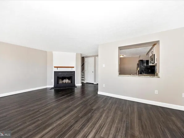 572 Hollyberry Way, Frederick, MD 21703