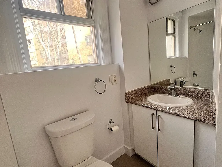 96 Springhurst Ave #3 — Photo 11