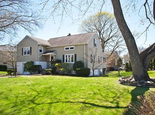 12 Dorchester Rd, Eastchester, NY 10709