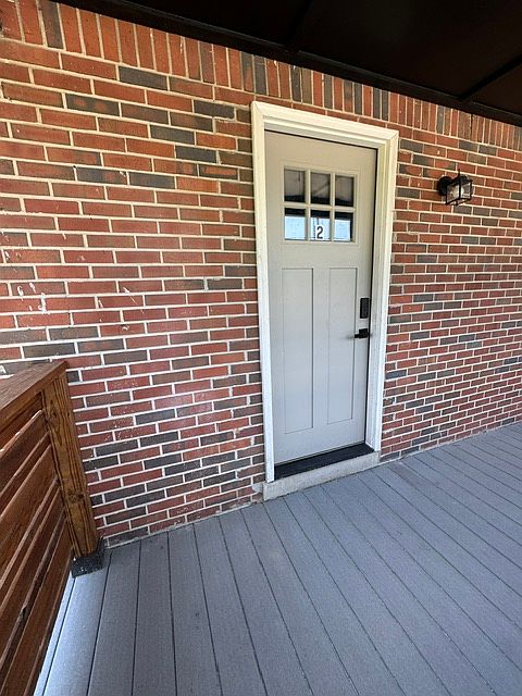 1st image of 534 Lee St #2