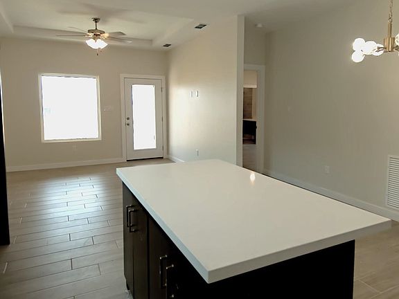 2nd image of 5928 Heather Loop