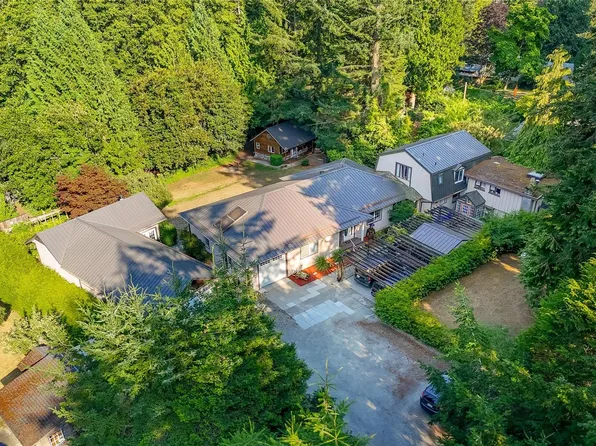 5435 Fowler Rd, Saanich, BC V8Y 1Y4