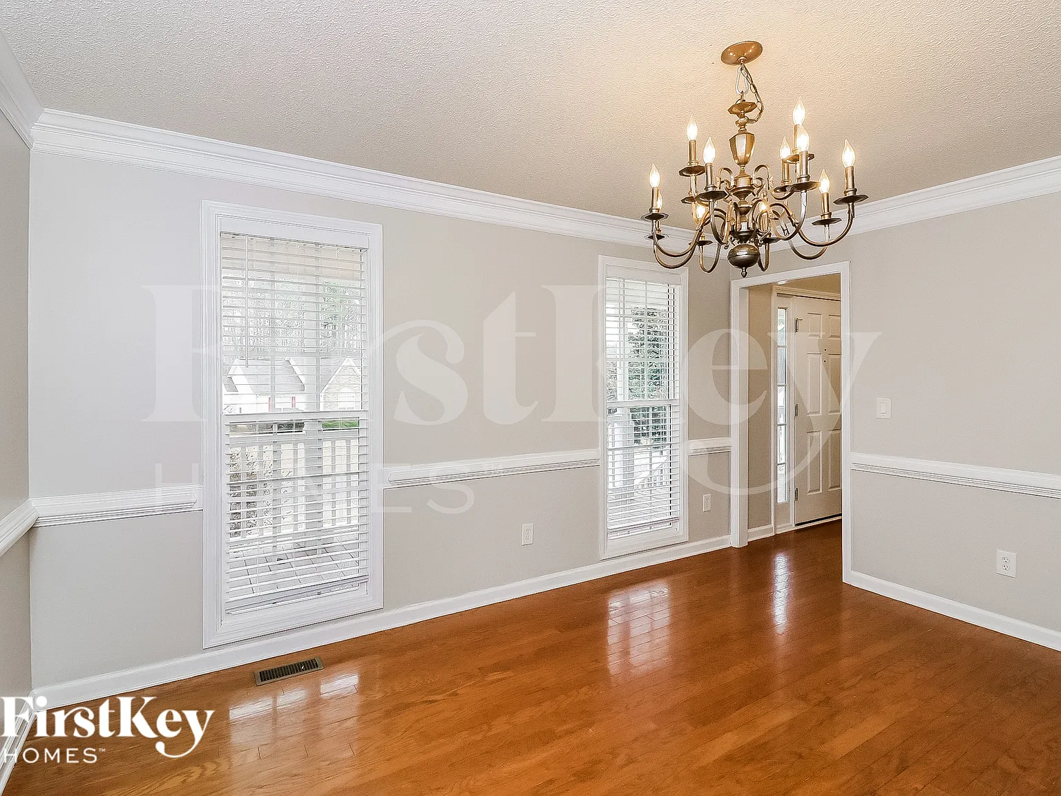 3 bed, 2.5 bath, 2058 sqft, $2,405 — Photo 4