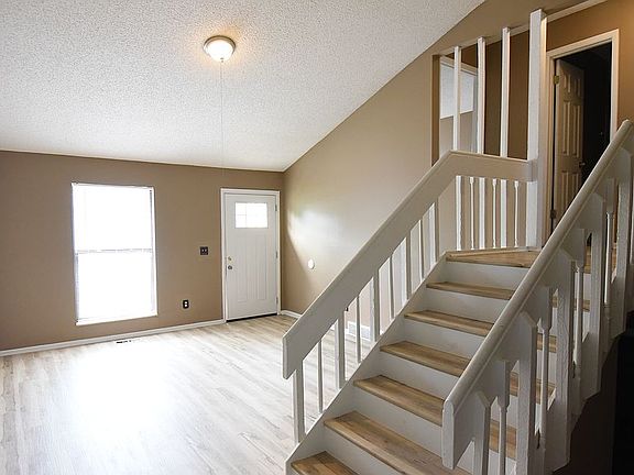 4th image of 8458 Lane Dr #0