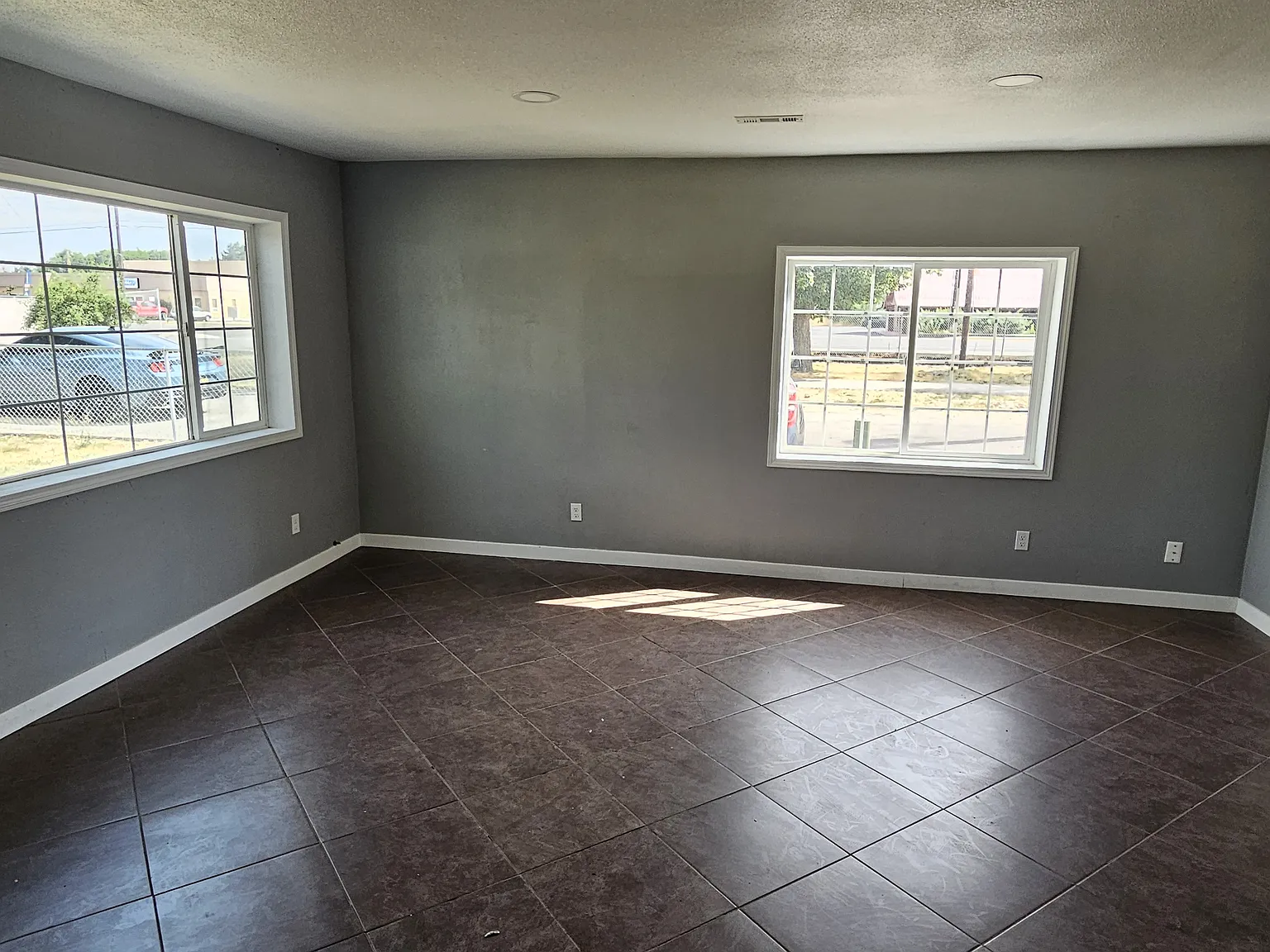 2 bed, 1020 sqft, $1,450 — Photo 2