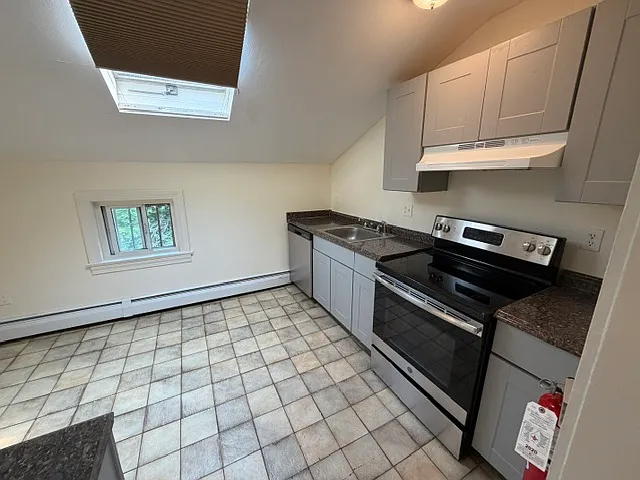 7 Trumbull St #4 — Photo 15