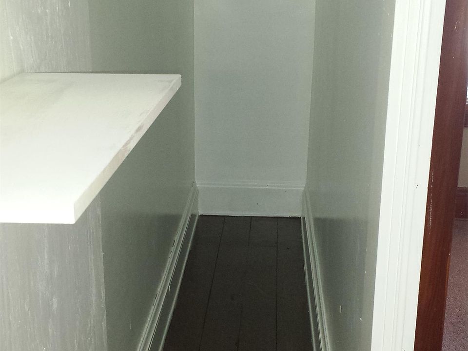 1st image of 3201 Trowbridge Ave