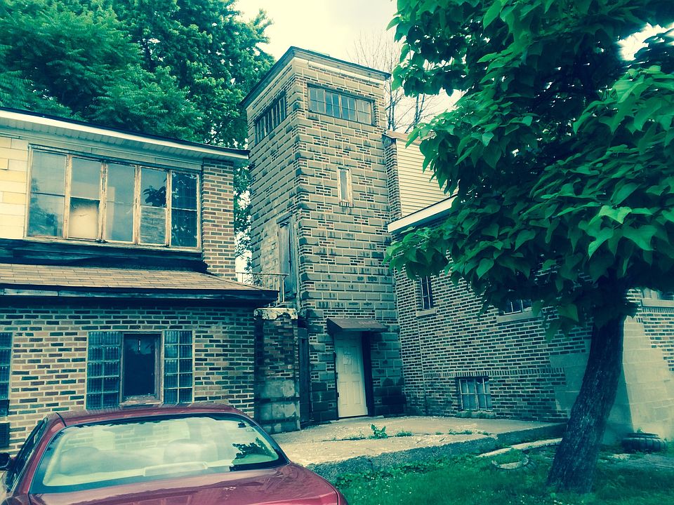 2nd image of 1718 S 6th Ave