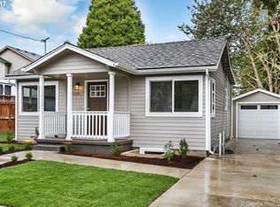 9225 N Calhoun Ave, Portland, OR 97203
