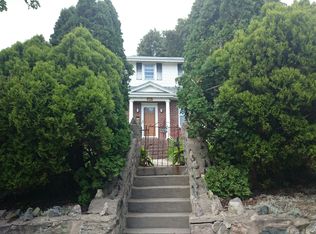 229 Grove St, Brookline, MA 02467