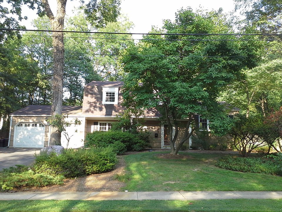 located on lovely block
