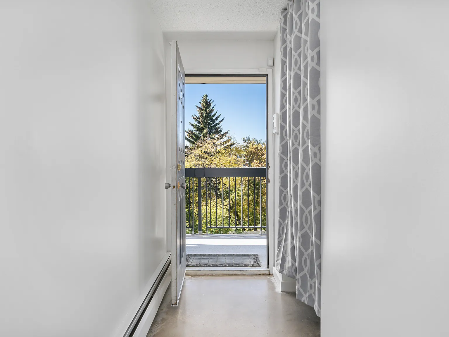 Bankview Terrace — Photo 4