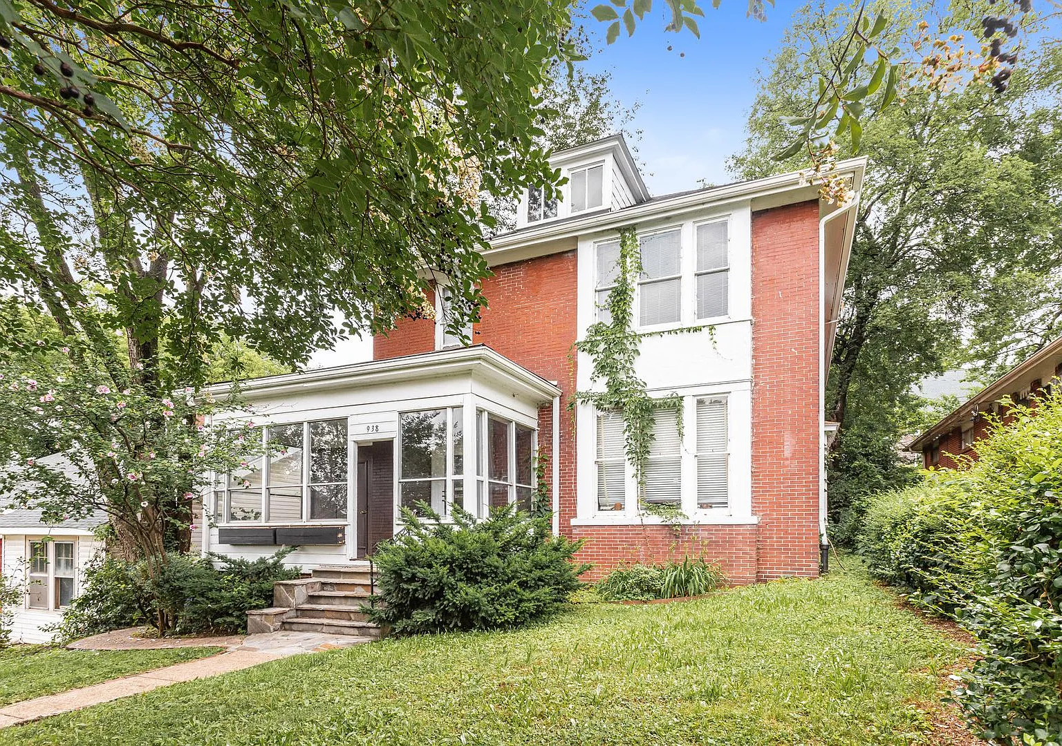 Your Ideal Classic Home — Photo 4