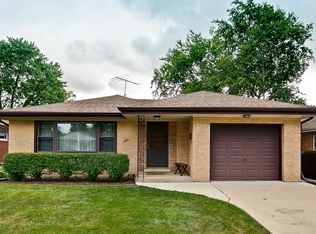 603 N Wille St, Mount Prospect, IL 60056