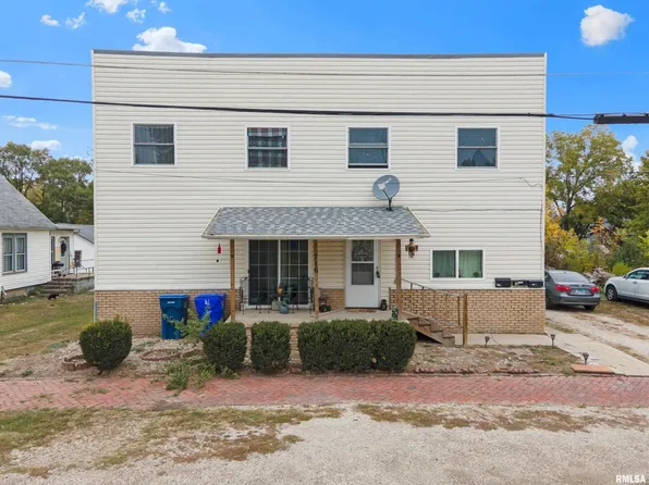 716 W 3rd St, Kewanee, IL 61443