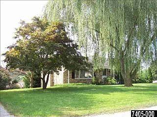 2nd image of 54 Woodland Dr
