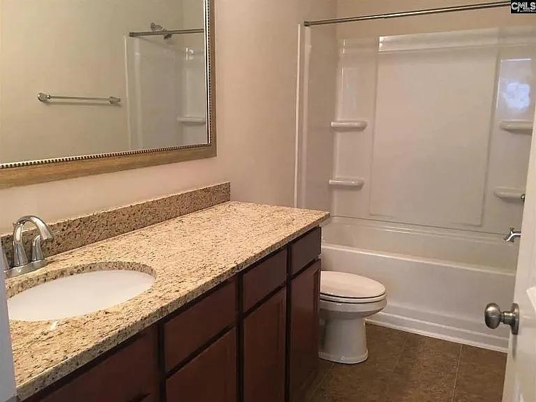 124 Wainscot Oak Ln — Photo 16