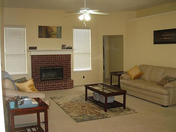 4th image of 1947 Cutler Dr