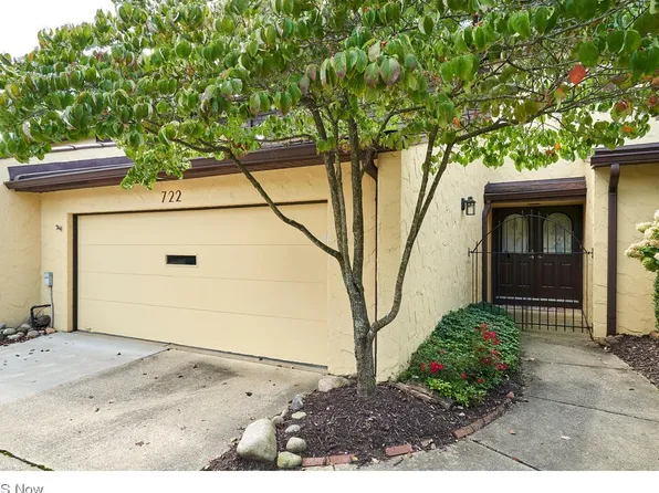 722 Hampton Ridge Dr, Akron, OH 44313