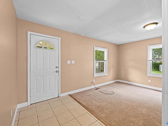 3rd image of 2808 6th Ave SW