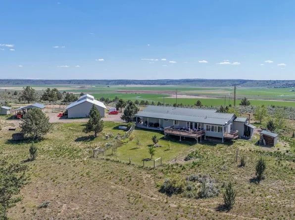 67608 Rawhide Rd, Hines, OR 97738