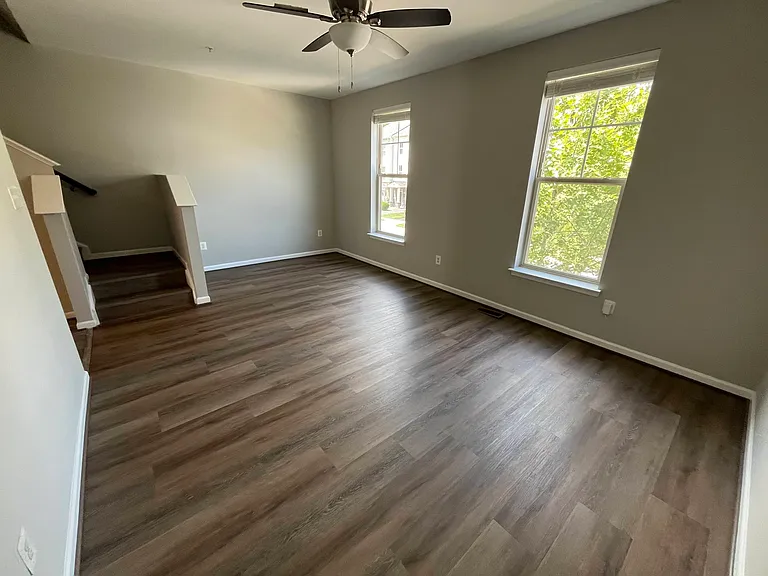 211 Tanner Ln — Photo 4