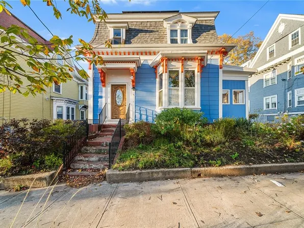 76 Doyle Ave, Providence, RI 02906