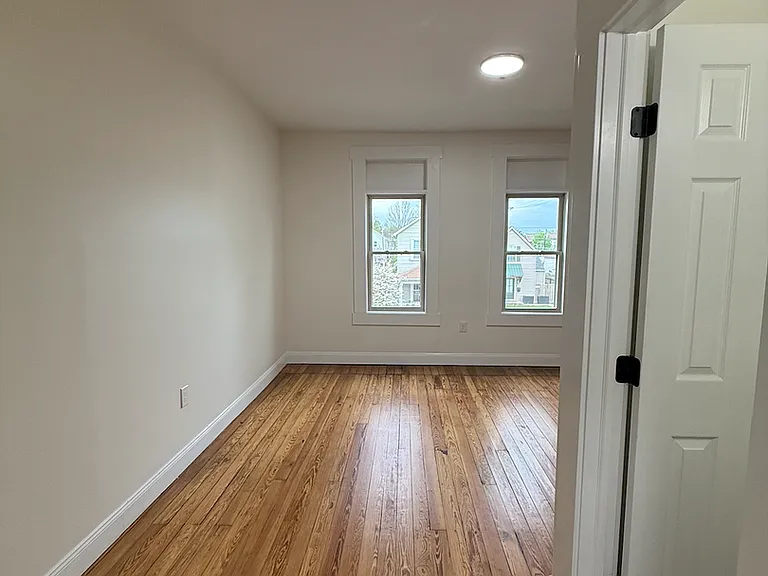 433 Hanford St — Photo 26