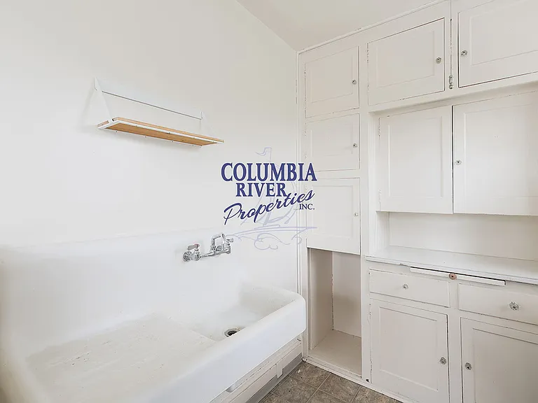 305 Pacific Ave N #306 — Photo 2