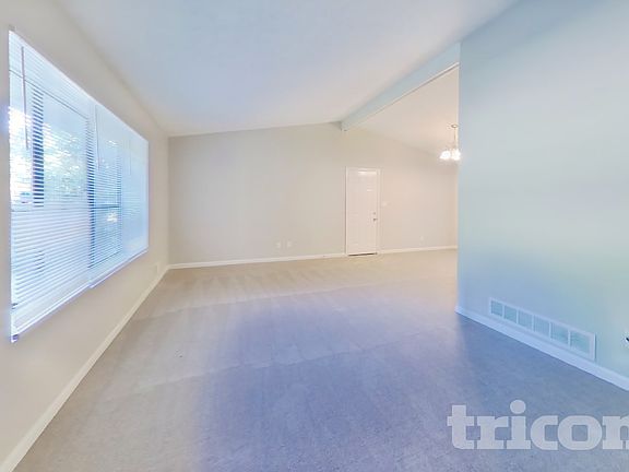 3rd image of 133 Fairview Dr