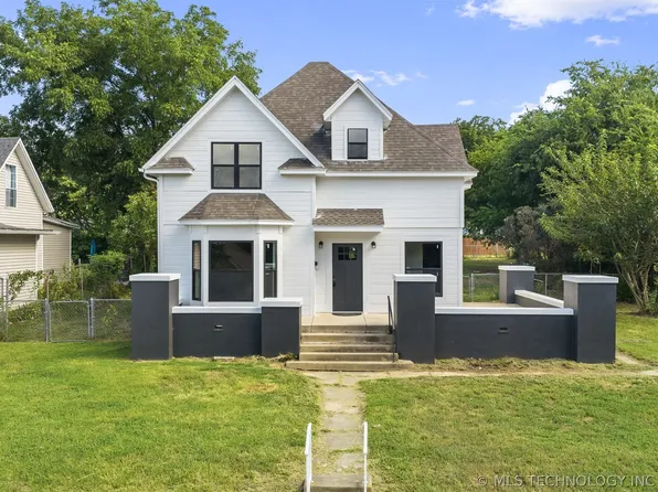 114 E Vinita Ave, Sulphur, OK 73086