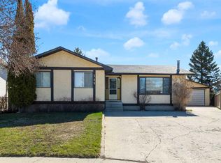 549 W Rundleville Pl NE, Calgary, AB T1Y 2T5