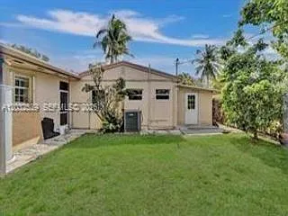 2199 NE 182nd St — Photo 15