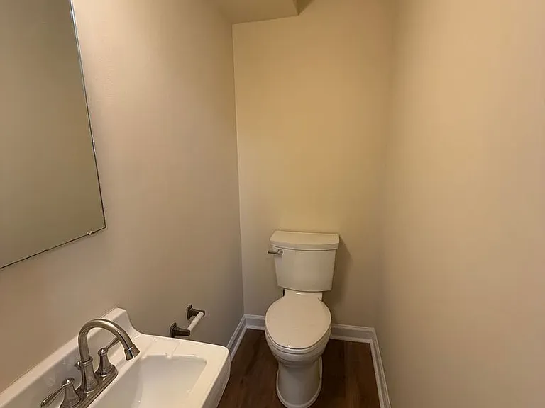 1644 India Hook Rd — Photo 7