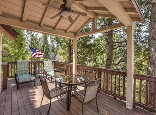 300 Castle Gate Rd, Lake Arrowhead, CA 92352