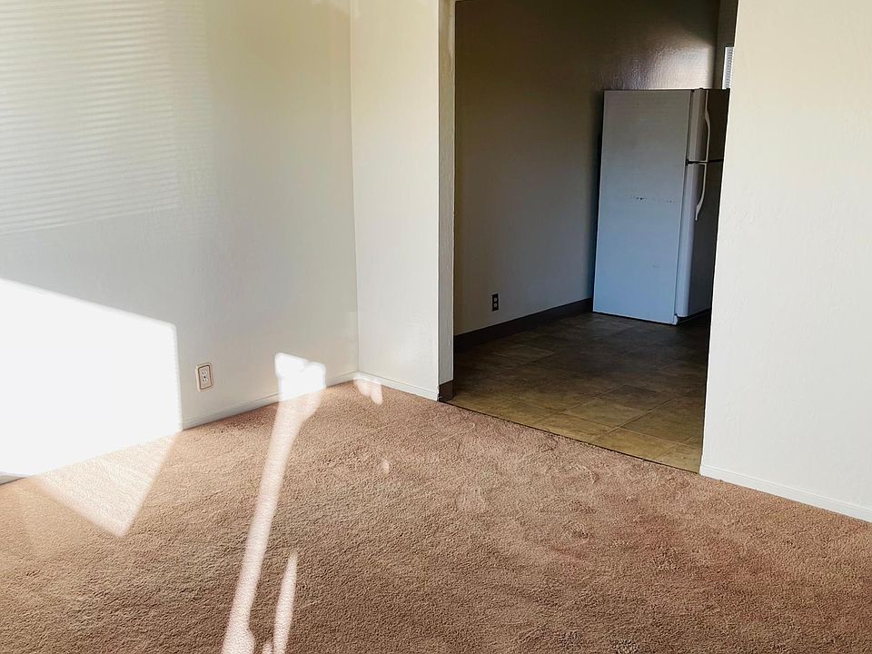 2nd image of 352 E Travis Blvd