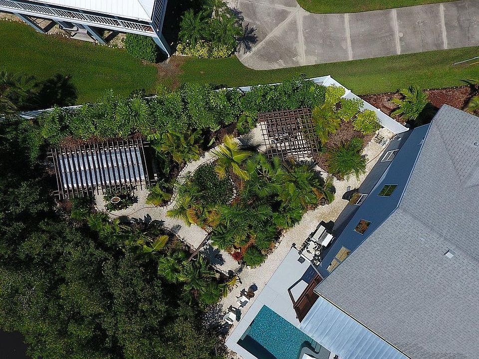 2nd image of 504 Sally Lee Dr