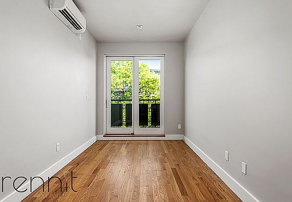 3rd image of 1444 Bedford Ave APT 2B