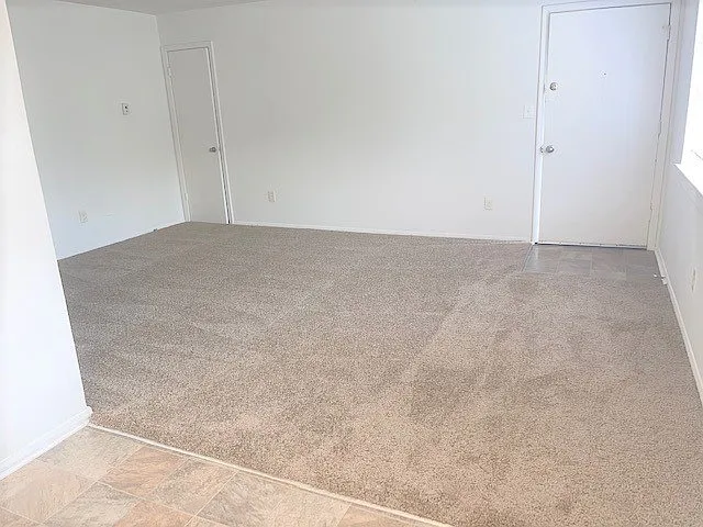 Webster Court Apartments — Photo 7