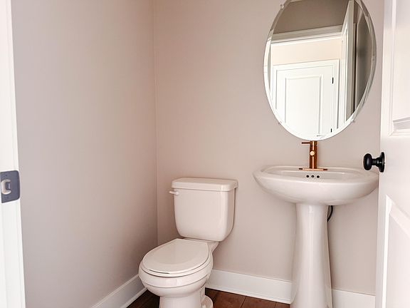 5th image of 1266 W Lakewood Blvd #C