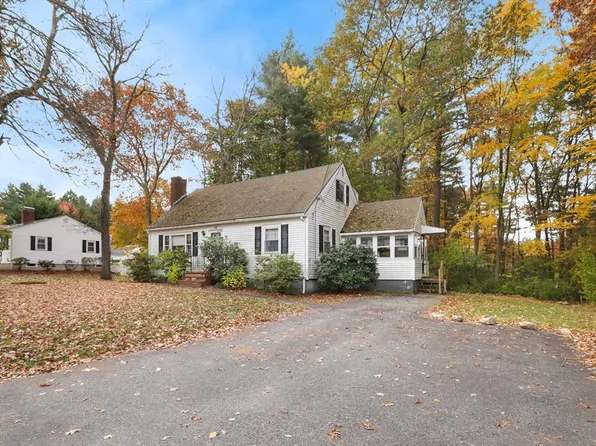 53 Highland St, Walpole, MA 02081