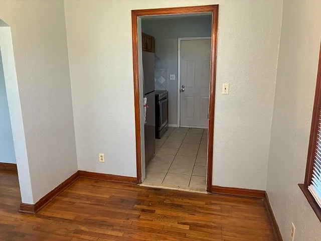 8034 Wakefield Ave — Photo 14