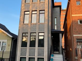 3145 S Wells St #3, Chicago, IL 60616