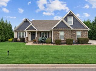 112 Providence Point Ln, Wellford, SC 29385