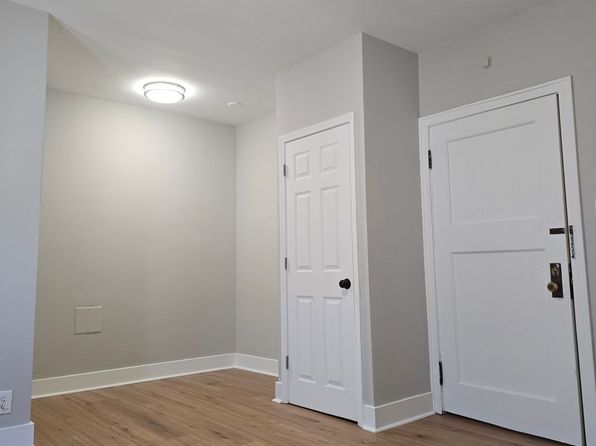 1020 E Pleasant St APT 306
