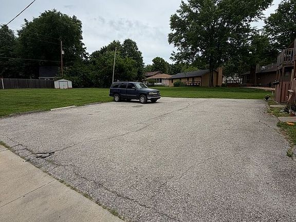 2nd image of 3536 Tudor Dr APT C