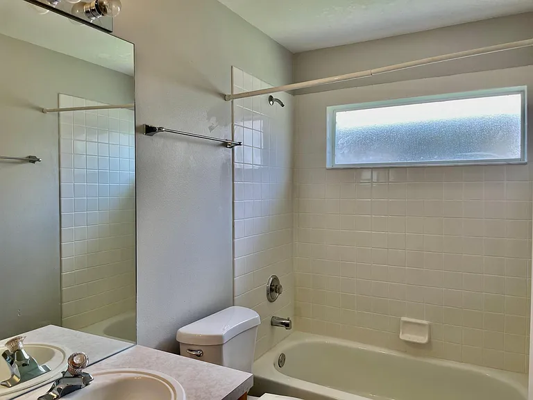 10727 Cherry Oak Cir — Photo 16